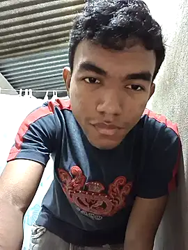 Reynold2608 online show from 12.13.24