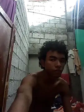 Reynold2608 online show from 09.10.25