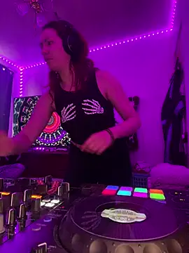 Nina-Chick777 online show from 02.22.26