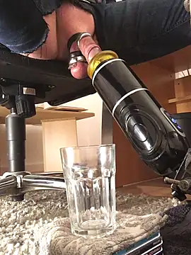 Snapshot of Inseminator69 chatting on 10.08.25 Inseminator69 online show from 10.08.25