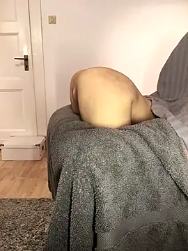 Snapshot of Inseminator69 chatting on 12.02.25 Inseminator69 online show from 12.02.25