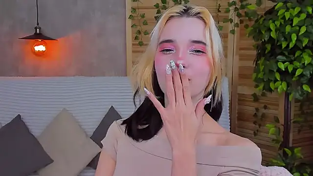 Snapshot of as1an_girlfriend chatting on 01.29.25 as1an girlfriend online show from 01.29.25