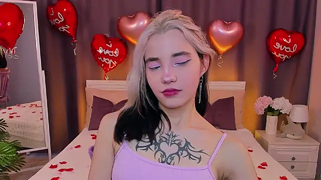 Snapshot of as1an_girlfriend chatting on 02.18.25 as1an girlfriend online show from 02.18.25