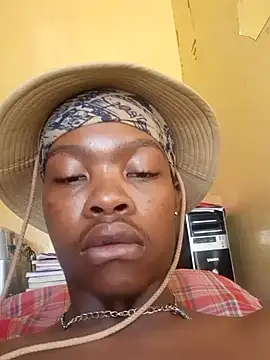 Snapshot of the666D chatting on 12.13.24 the666D online show from 12.13.24