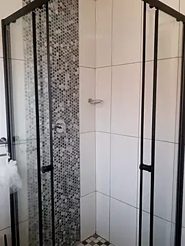 Snapshot of the666D chatting on 03.10.25 the666D online show from 03.10.25