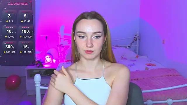 Wild Sophie  online show from 12.13.25