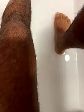 Snapshot of SensualG300 chatting on 11.12.25 SensualG300 online show from 11.12.25