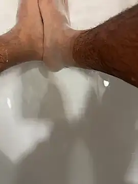 Snapshot of SensualG300 chatting on 12.14.25 SensualG300 online show from 12.14.25