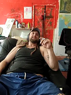 Snapshot of Ozomitro chatting on 11.04.25 Ozomitro online show from 11.04.25