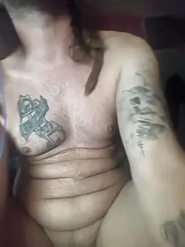 Snapshot of Ozomitro chatting on 11.05.25 Ozomitro online show from 11.05.25