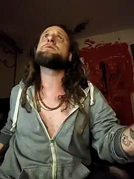 Snapshot of Ozomitro chatting on 11.21.25 Ozomitro online show from 11.21.25