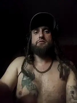 Snapshot of Ozomitro chatting on 12.14.25 Ozomitro online show from 12.14.25