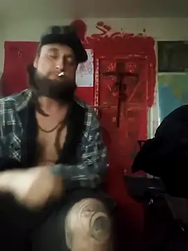 Snapshot of Ozomitro chatting on 12.19.25 Ozomitro online show from 12.19.25