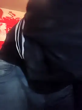 Snapshot of Ozomitro chatting on 02.10.26 Ozomitro online show from 02.10.26