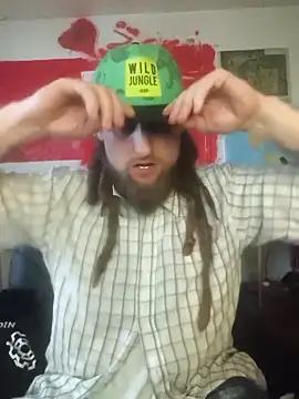 Snapshot of Ozomitro chatting on 02.21.26 Ozomitro online show from 02.21.26