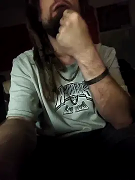 Snapshot of Ozomitro chatting on 02.24.26 Ozomitro online show from 02.24.26