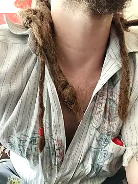 Snapshot of Ozomitro chatting on 02.25.26 Ozomitro online show from 02.25.26