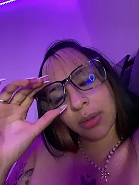 Hilary pinkk online show from 03.01.25