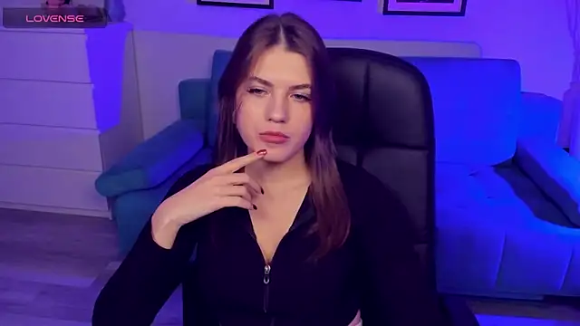 BellaSweetHeart online show from 11.29.25