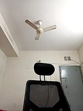 Tisha-01 online show from 11.27.25