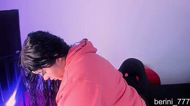 Snapshot of AmberiniHoffman chatting on 02.23.26 AmberiniHoffman online show from 02.23.26