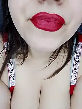 Snapshot of sexy-mariya chatting on 10.11.25 sexy-mariya online show from 10.11.25
