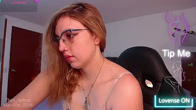 Thea Aphros  online show from 03.08.25