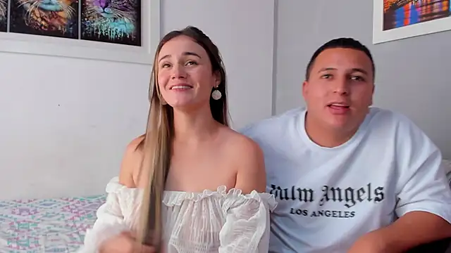 Snapshot of naughtyloverss chatting on 12.06.24 naughtyloverss online show from 12.06.24