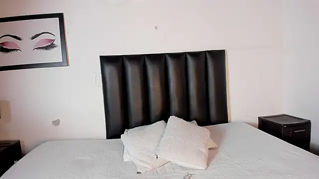 Khenta Michells online show from 11.30.25