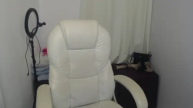 Abby Halliwey online show from 01.03.25