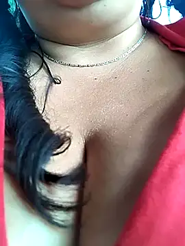 Snapshot of sara_pineros chatting on 01.18.25 sara pineros online show from 01.18.25