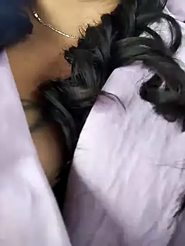 Snapshot of sara_pineros chatting on 02.01.25 sara pineros online show from 02.01.25