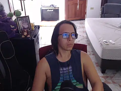 Snapshot of Pit_xxz chatting on 07.16.26 Pit xxz online show from 07.16.26