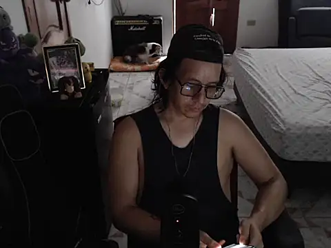 Snapshot of Pit_xxz chatting on 07.19.26 Pit xxz online show from 07.19.26