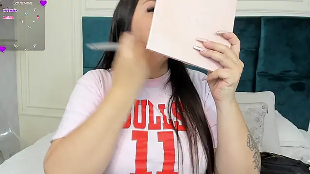 Snapshot of Charlotte_Mayer chatting on 01.16.25 Charlotte Mayer online show from 01.16.25