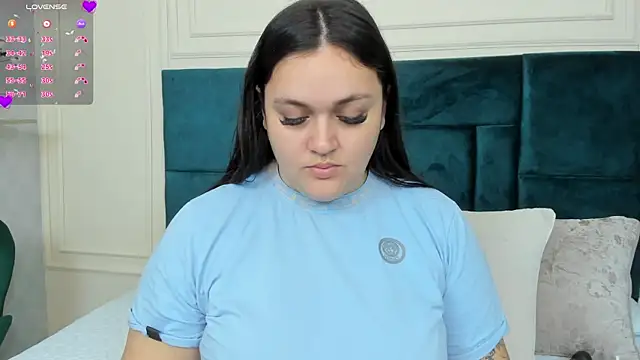 Snapshot of Charlotte_Mayer chatting on 01.27.25 Charlotte Mayer online show from 01.27.25