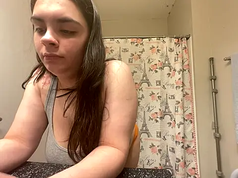 Snapshot of jasmine2badd chatting on 12.08.24 jasmine2badd online show from 12.08.24