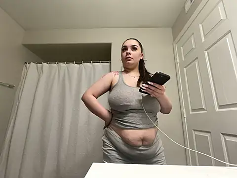 Snapshot of jasmine2badd chatting on 03.23.25 jasmine2badd online show from 03.23.25