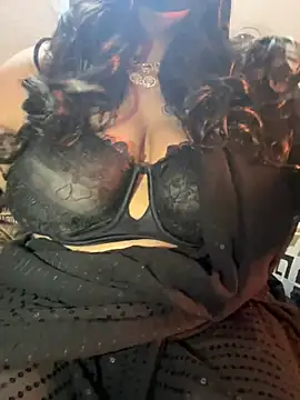 Snapshot of SnehaRai chatting on 02.10.25 SnehaRai online show from 02.10.25