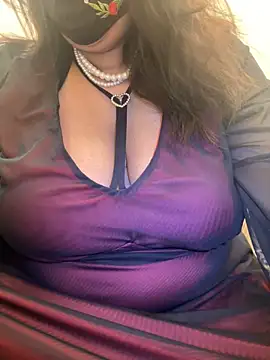 Snapshot of SnehaRai chatting on 09.15.25 SnehaRai online show from 09.15.25