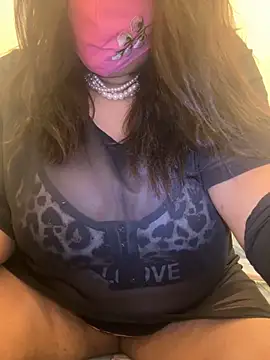 Snapshot of SnehaRai chatting on 09.26.25 SnehaRai online show from 09.26.25