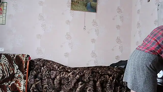 Ettie Tonia online show from 10.13.25