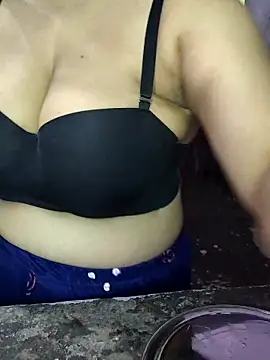 Snapshot of Dr_Kamsutra chatting on 03.18.25 Dr Kamsutra online show from 03.18.25