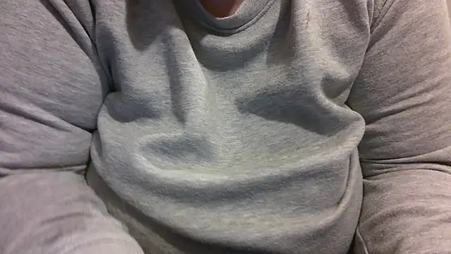 Snapshot of Maebi chatting on 12.15.24 Maebi online show from 12.15.24