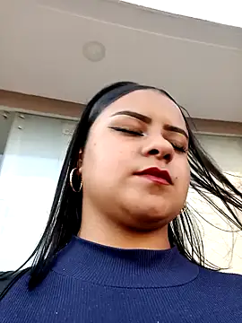 Snapshot of Princess_Lau chatting on 01.14.25 Princess Lau online show from 01.14.25