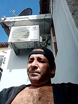 Snapshot of Gostozim7 chatting on 10.21.25 Gostozim7 online show from 10.21.25