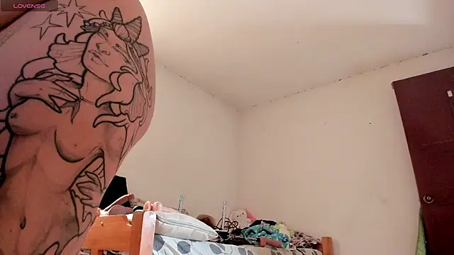 Miss oliviaa online show from 11.04.25