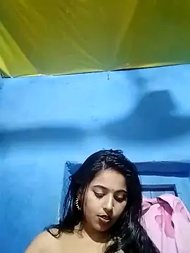 Snapshot of Sweet-Rani chatting on 12.31.24 Sweet-Rani online show from 12.31.24