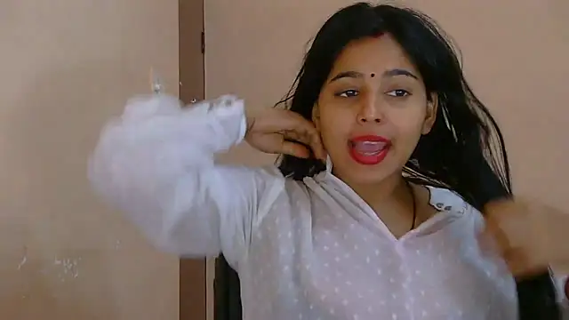 Snapshot of Sweet-Rani chatting on 12.03.25 Sweet-Rani online show from 12.03.25