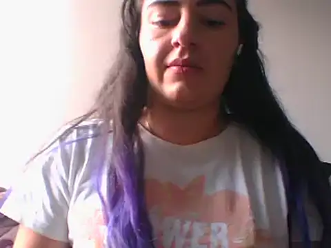 Snapshot of _karlie_kloss_ chatting on 01.19.25 karlie kloss online show from 01.19.25